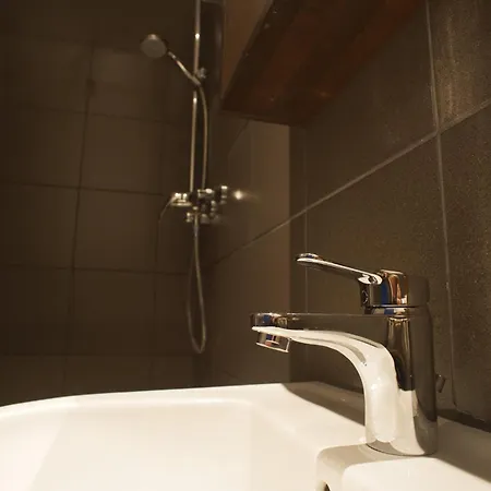 Maedchenkammer בית הארחה